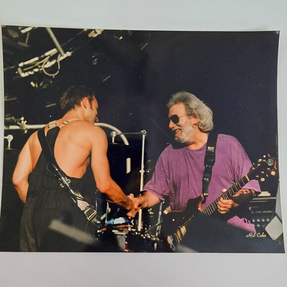 Jerry Garcia & Bob Weir Concert Photo By Rob Cohn 8x10 Glossy Print Musicians Sh - Picture 7 of 15